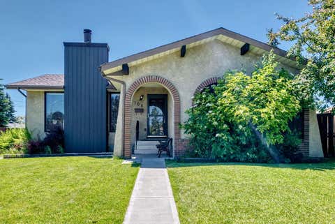 Photo of 108 Falconridge Close NE, Calgary, AB T3J 1A7 (MLS # A2327799)