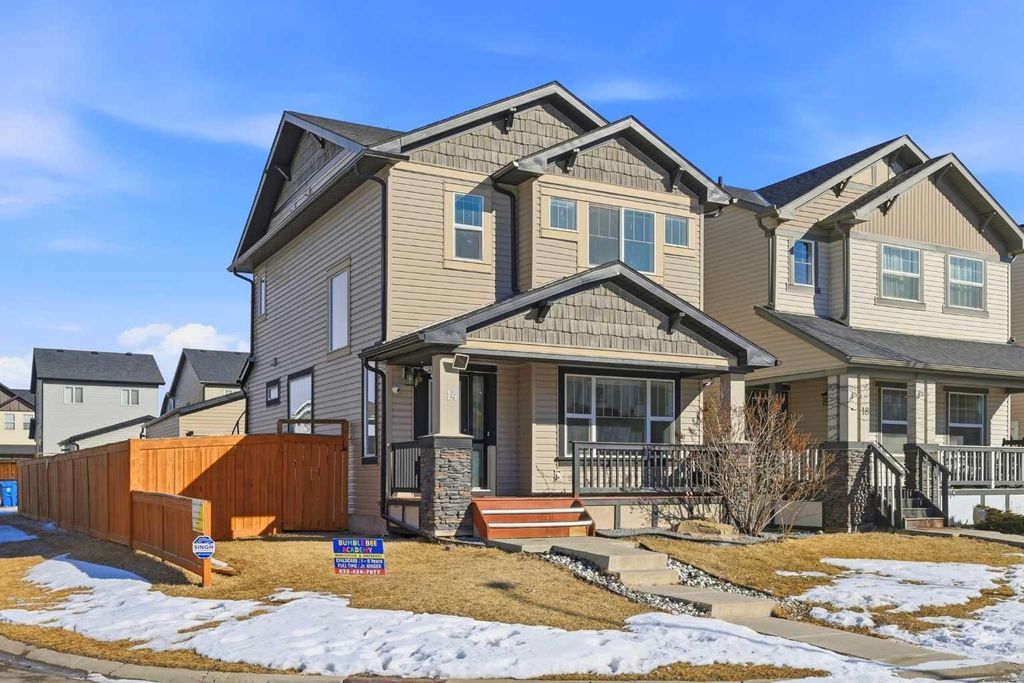 Photo of 14 Skyview Point Road NE, Calgary, AB T3N 0G8 (MLS # A2292089)