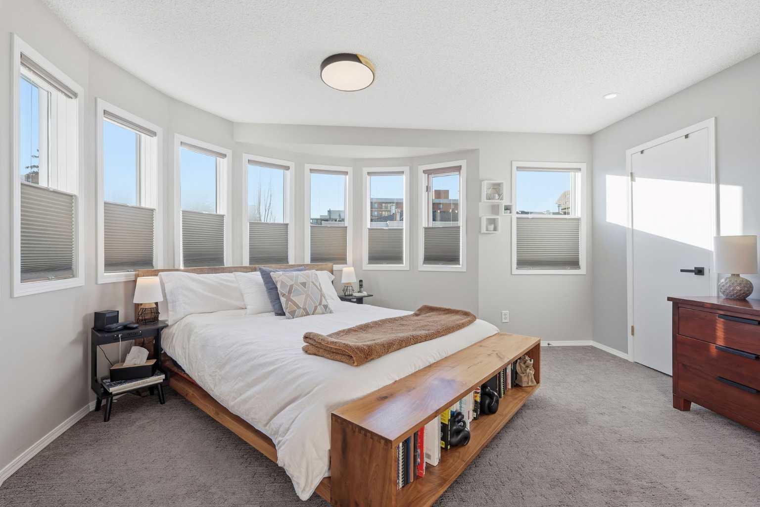 1124 14 Avenue SW 101