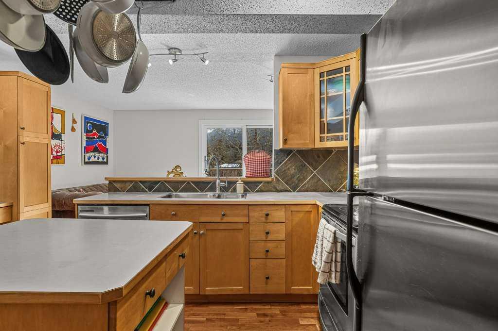 200 Three Sisters Drive 206