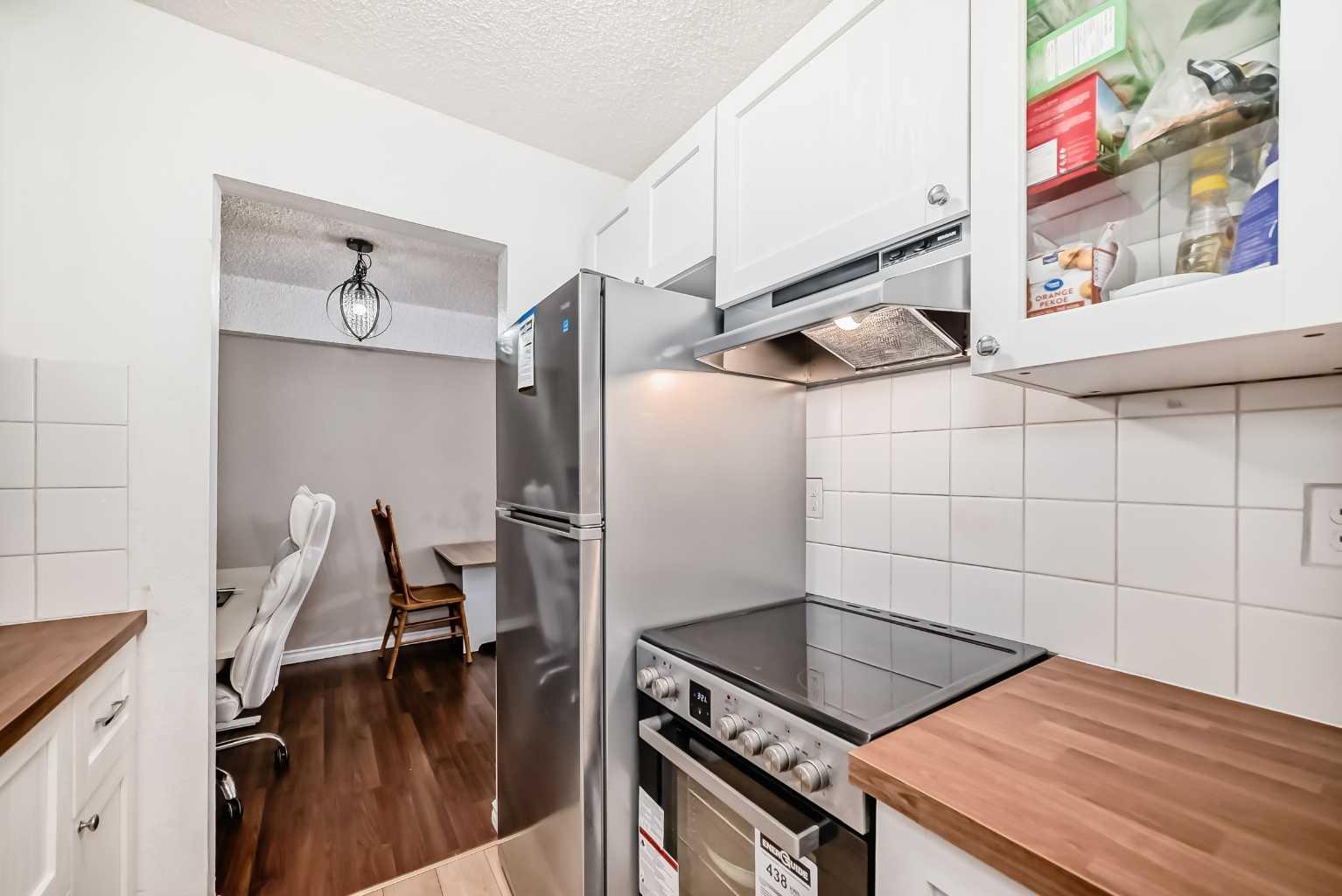 1113 37 Street SW 203