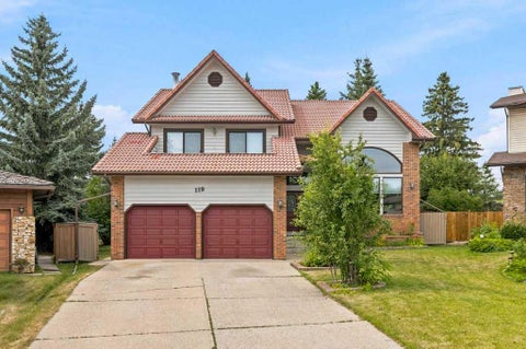 Photo of 119 Strathbury Bay SW, Calgary, AB T3H 1N3 (MLS # A2336449)