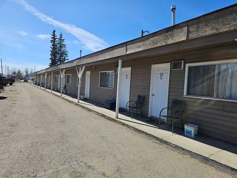 506 Main Avenue W Sundre AB T0M 1X0