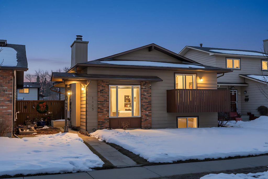 Photo of 1003 Berkley Drive NW, Calgary, AB T3K 1E3 (MLS # A2301092)