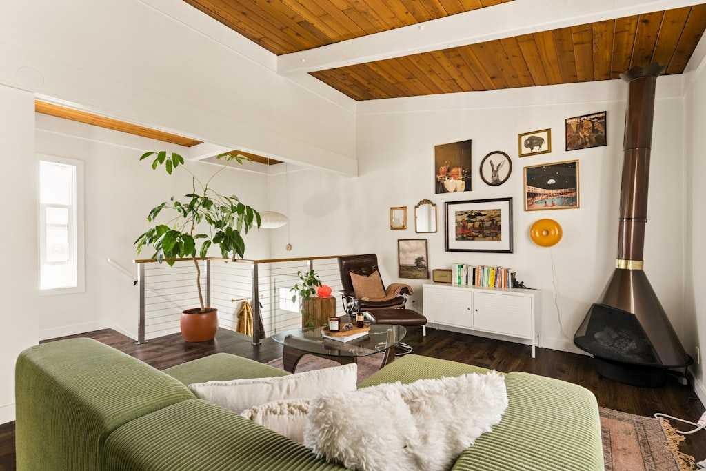 11010 Bonaventure Drive SE 706