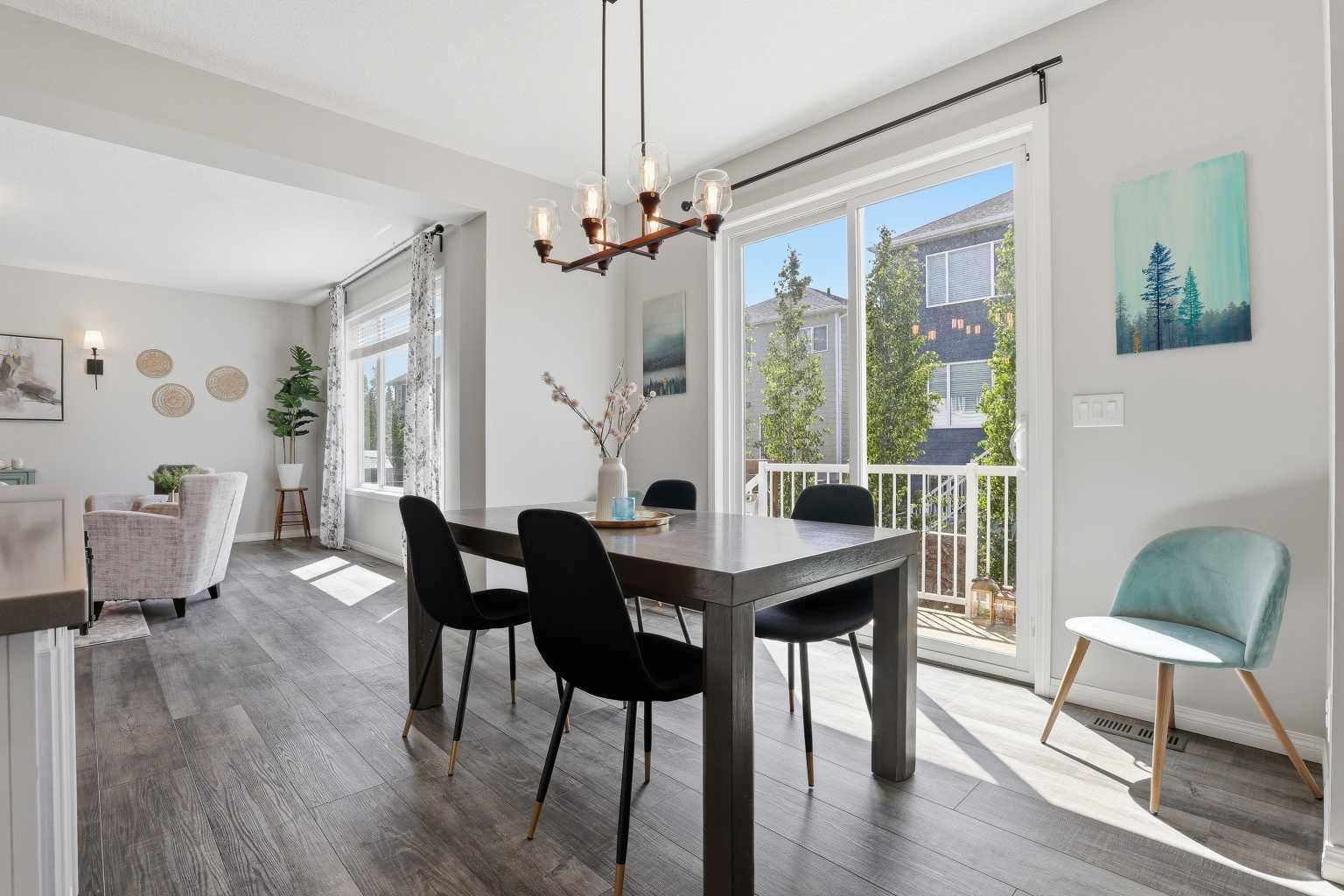 25 Yorkville Green SW