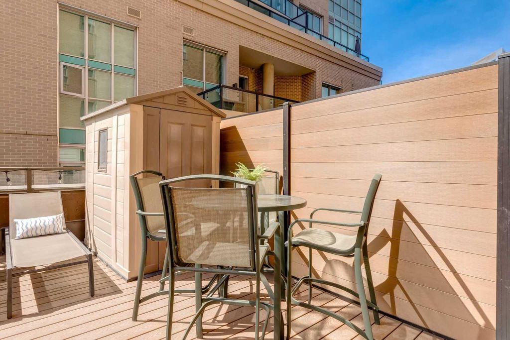 Photo of 718 12 Avenue SW #206, Calgary, AB T2R 0H7 (MLS # A2278007)