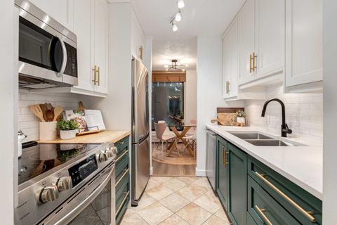 Photo of 718 12 Avenue SW #206, Calgary, AB T2R 0H7 (MLS # A2278007)