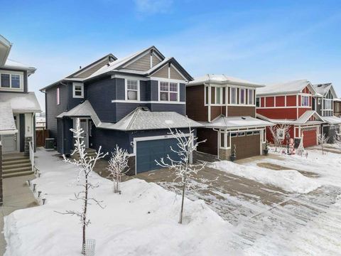 102 Creekside Way SW Calgary AB T2X 4A9
