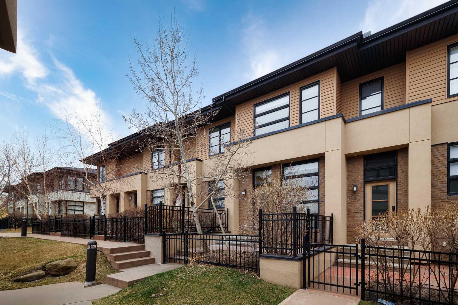 206 Aspen Hills Villas SW