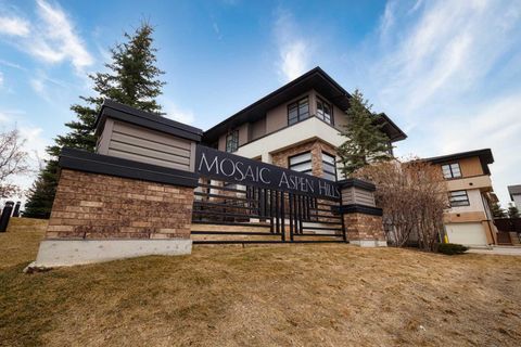 Photo of 206 Aspen Hills Villas SW, Calgary, AB T3H 0H8 (MLS # A2314817)