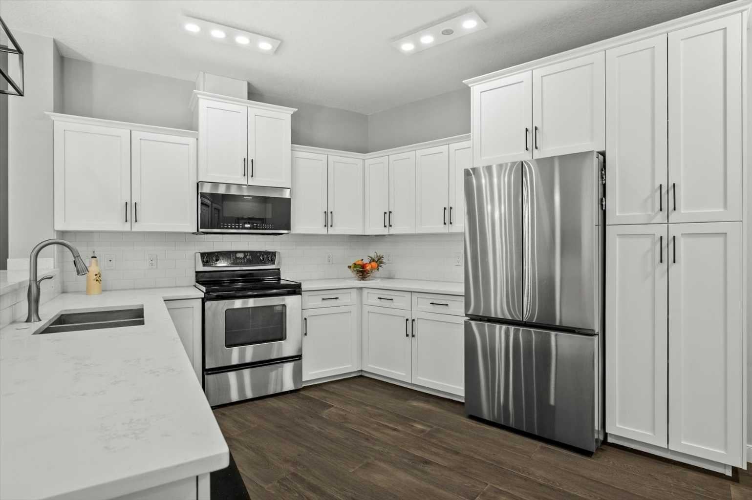 20 Discovery Ridge Close SW 424