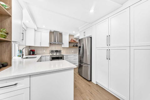 Tiny photo for 4037 42 Street NW #242, Calgary, AB T3A 2M9 (MLS # A2340164)