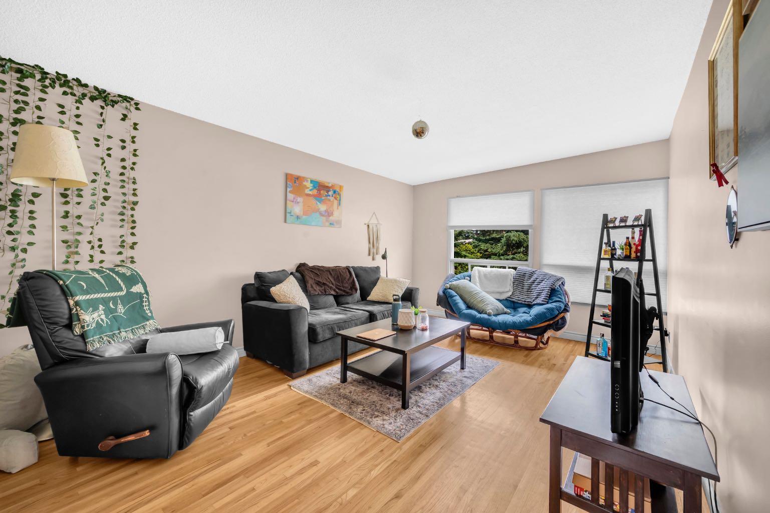 4013 & 4015 Vance Place NW