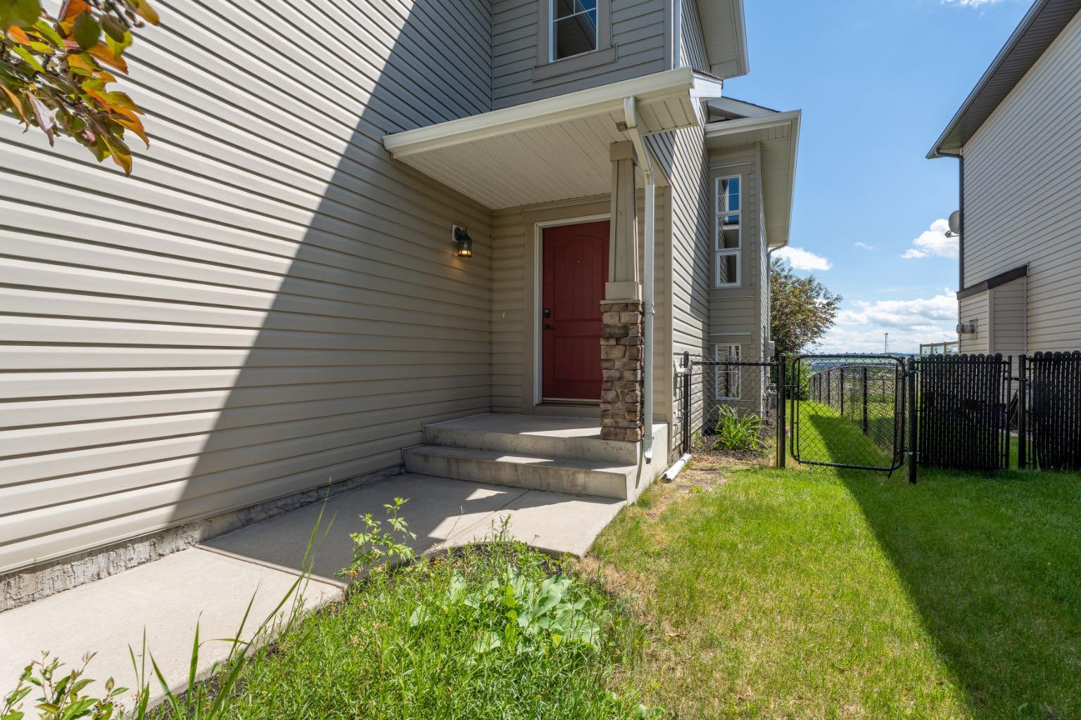 135 Drake Landing View