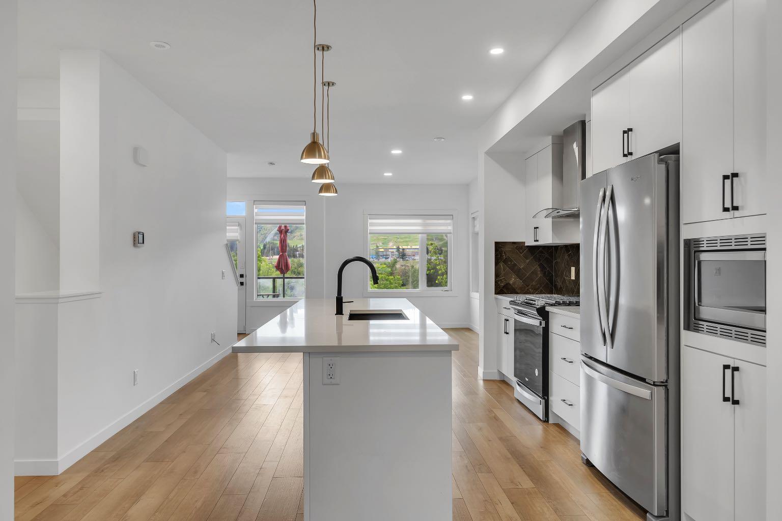 169 Greenbriar Place NW
