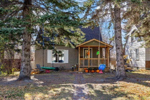 Photo of 265 21 Avenue NE, Calgary, AB T2E 1S5 (MLS # A2353255)
