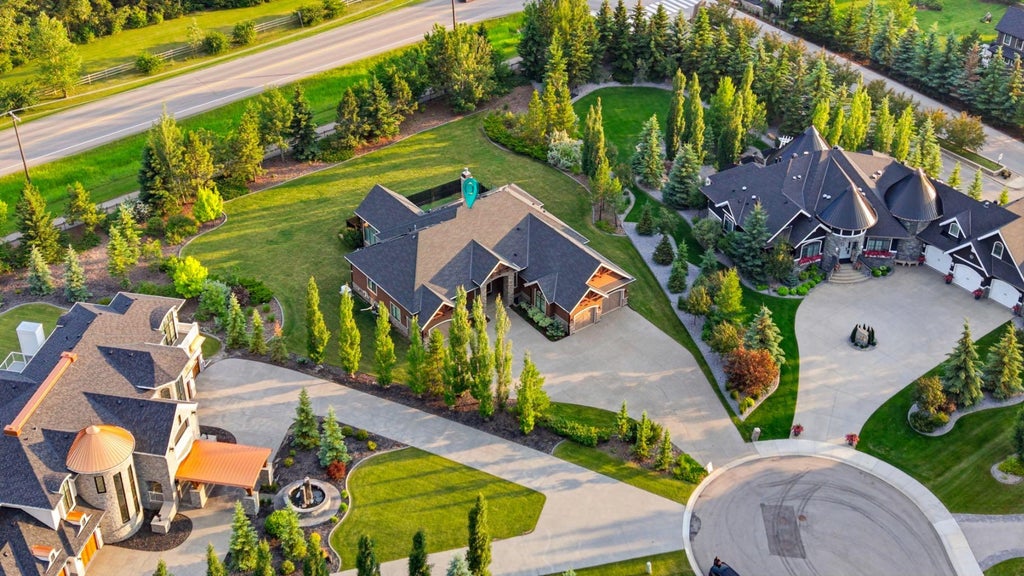 Photo of 16 Wycliffe Mews, Rural Rocky View County, AB T3J 0C9 (MLS # A2323924)
