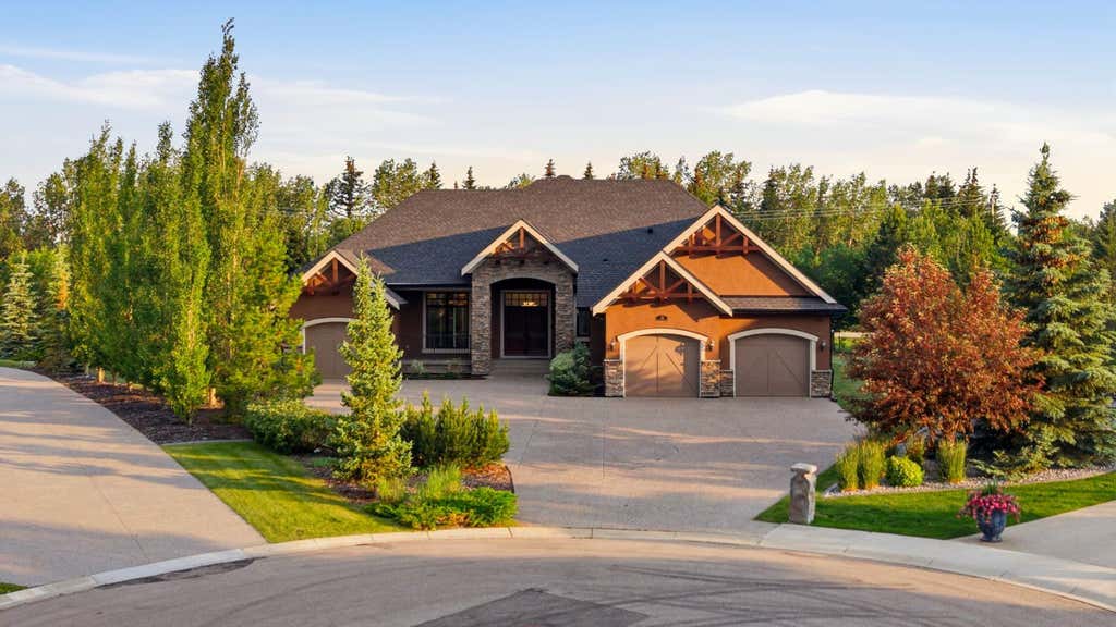 Photo of 16 Wycliffe Mews, Rural Rocky View County, AB T3J 0C9 (MLS # A2323924)