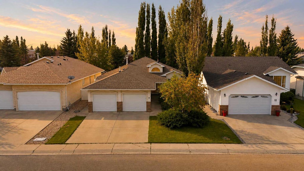Photo of 8 Drever Close, Red Deer, AB T4R 2N6 (MLS # A2350941)