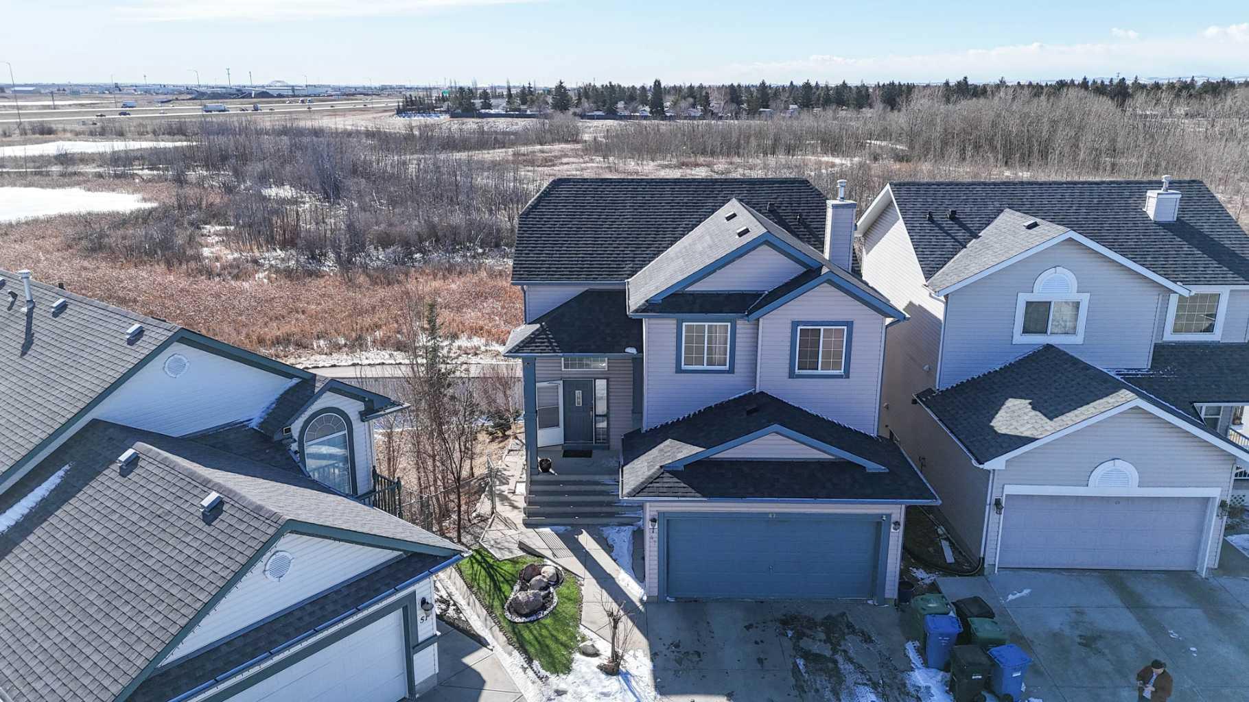 47 Anaheim Crescent NE