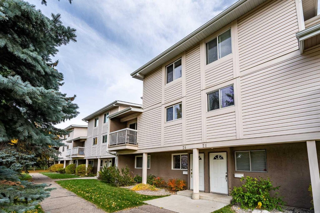 Photo of 3015 51 Street SW #24, Calgary, AB T3E 6N5 (MLS # A2351404)