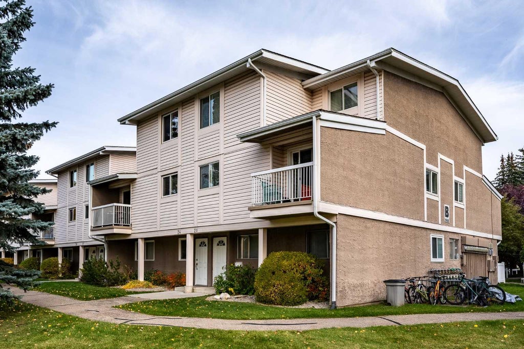 Photo of 3015 51 Street SW #24, Calgary, AB T3E 6N5 (MLS # A2351404)