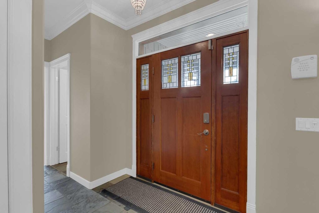 Photo of 8 Bridle Estates Manor SW, Calgary, AB T2Y 4H4 (MLS # A2319637)