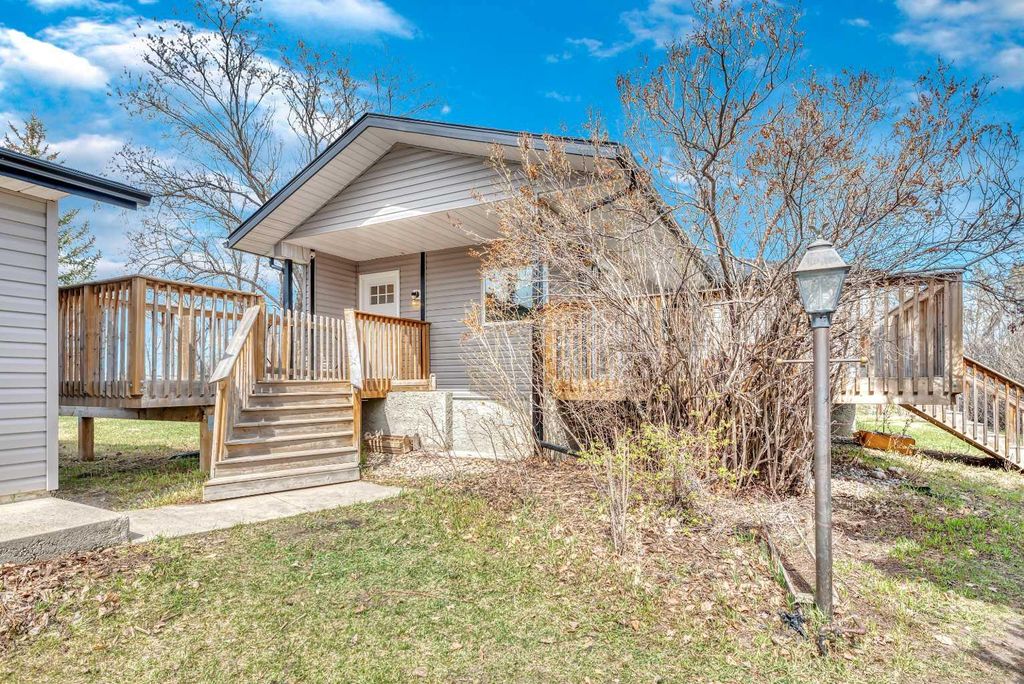 Photo of 243071 Range Road 255, Rural Wheatland County, AB T1P 0H9 (MLS # A2278192)