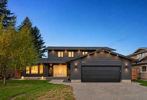 Photo of 323 Parkview Crescent SE, Calgary, AB T2J 4N8 (MLS # A2350490)