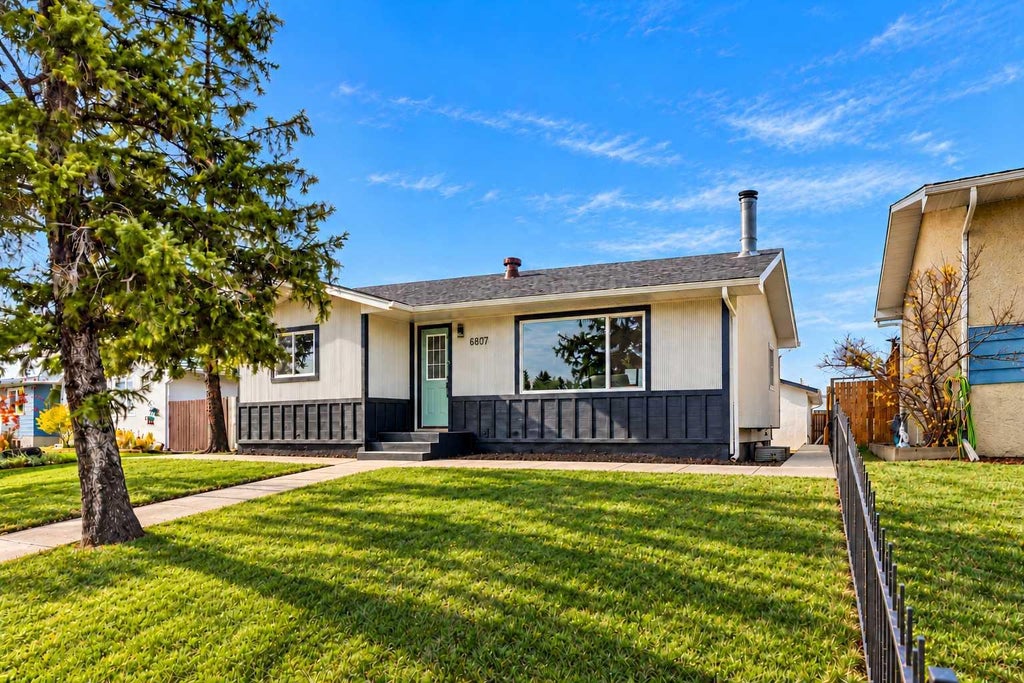 Photo of 6807 Huntchester Road NE, Calgary, AB T2K 5E6 (MLS # A2354587)