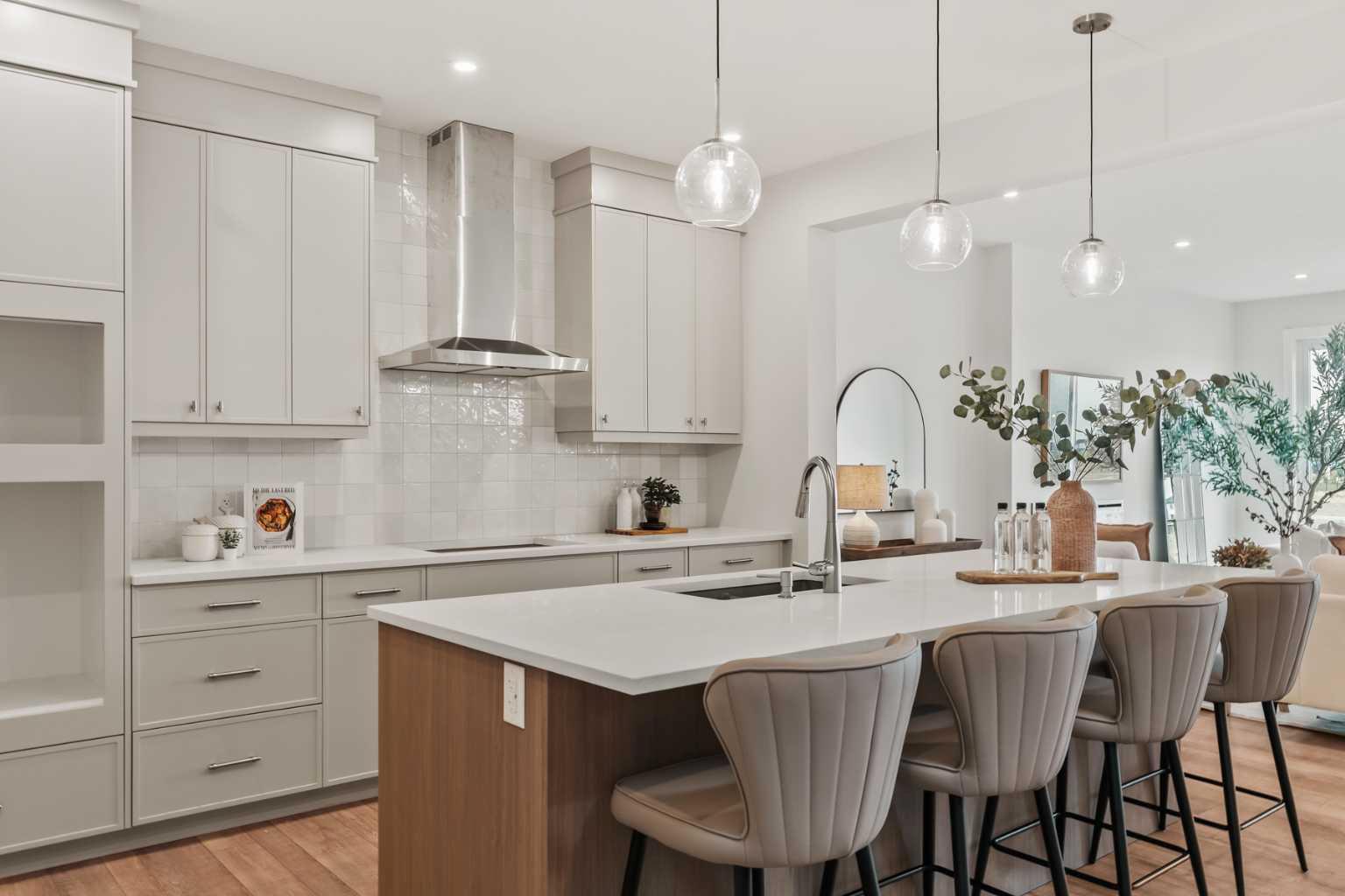 223 Creekstone Circle SW