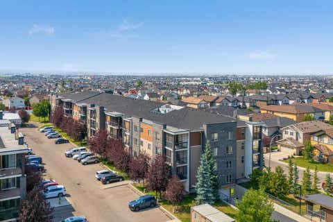Photo of 7110 80 Avenue NE #401, Calgary, AB T3J 0N4 (MLS # A2333724)