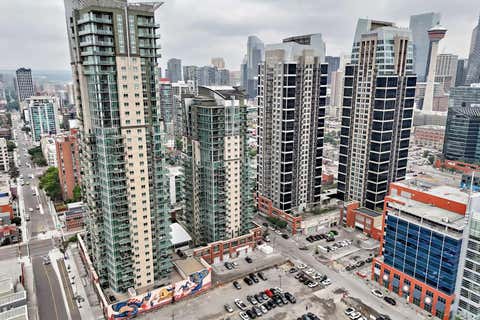Photo of 210 15 Avenue SE #2403, Calgary, AB T2G 0B5 (MLS # A2335734)