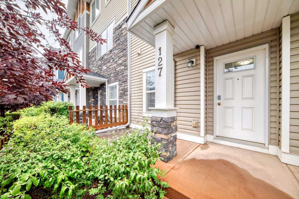 Photo of 2802 Kings Heights Gate SE #127, Airdrie, AB T4A 0T3 (MLS # A2289217)