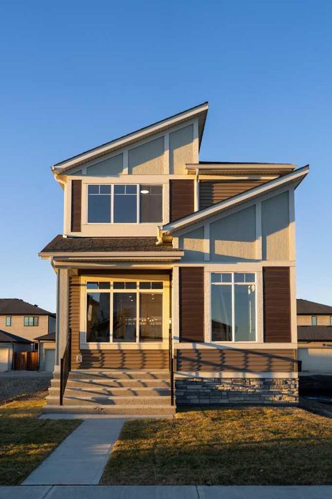 143 Wolf Hollow Rise SE Calgary AB T2X 4M8
