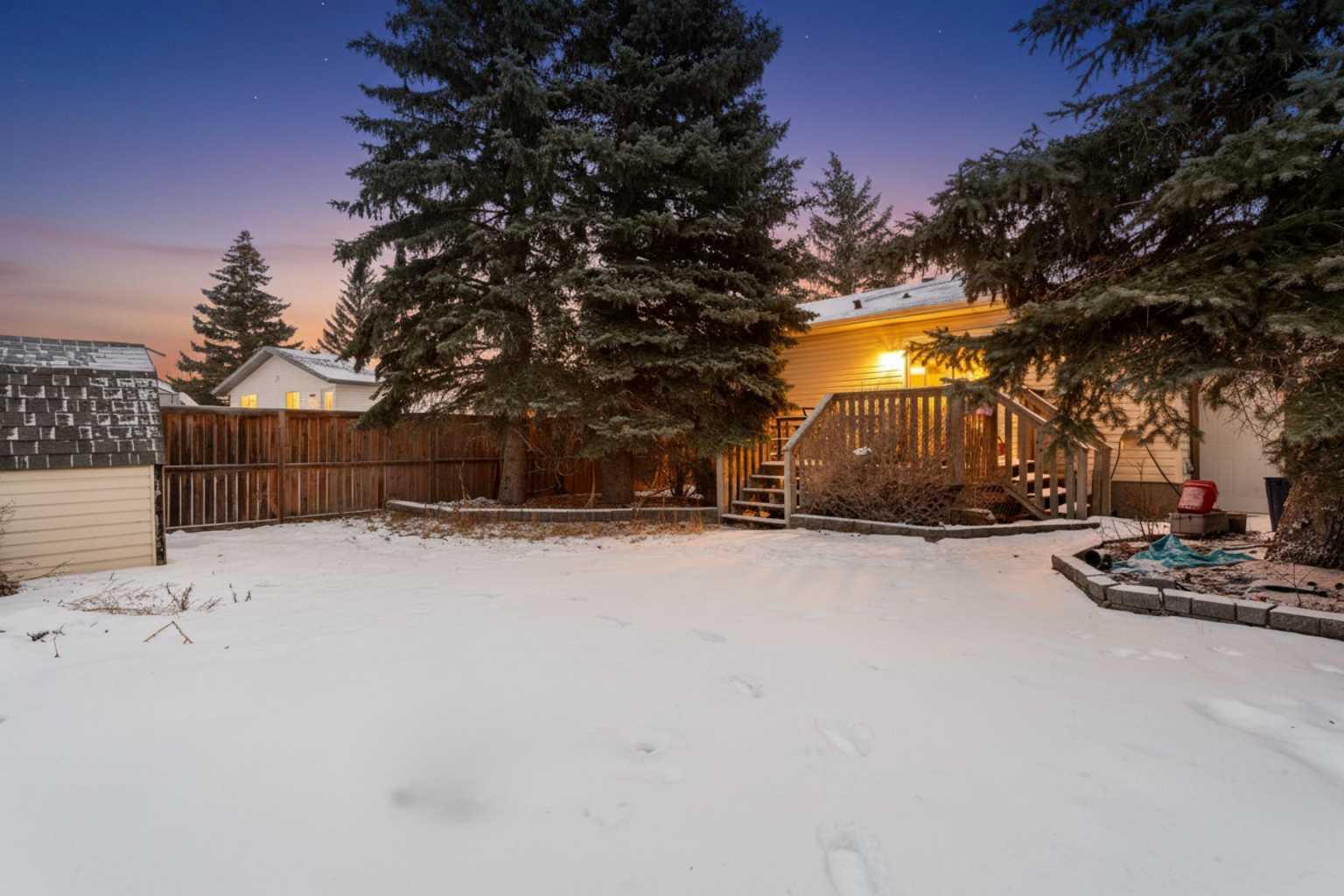 11 Ridgebrook Drive SW