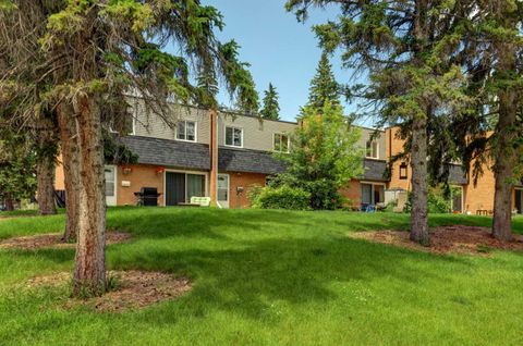 Photo of 3525 43 Street SW, Calgary, AB T3E 3P4 (MLS # A2327899)