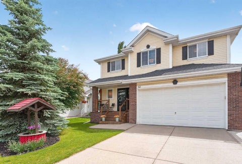Photo of 82 Douglasview Circle SE, Calgary, AB T2Z 2P5 (MLS # A2321627)
