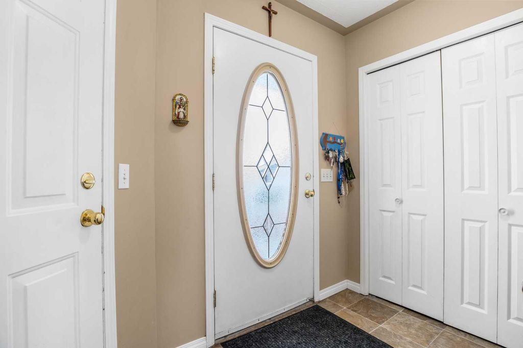 Photo of 31 Ross Place, Crossfield, AB T0M 0S0 (MLS # A2292693)