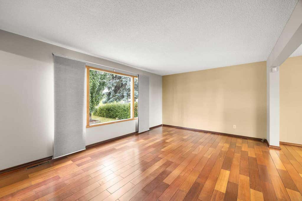 Photo of 4804 Nordegg Crescent NW, Calgary, AB T2K 2M5 (MLS # A2337141)