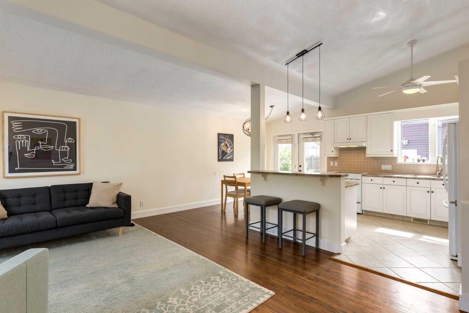 503 Athlone Road SE