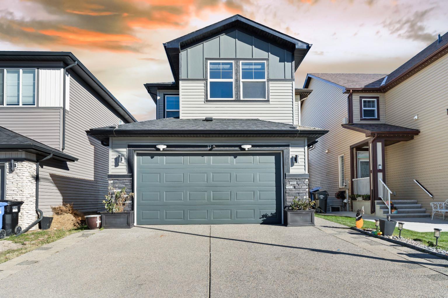 32 Cornerbrook Common NE