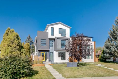 27 Hendon Place NW Calgary AB T2K 2A2