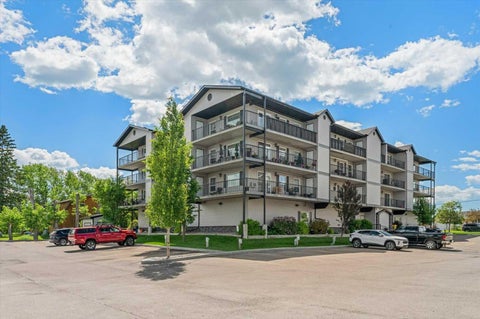 Photo of 408 1 Avenue SE #402, Diamond Valley, AB T0L 0H0 (MLS # A2321118)