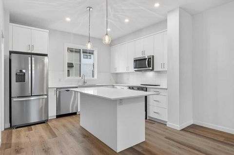 Photo of 1750 Rangeview Drive SE #127, Calgary, AB T3S 0X3 (MLS # A2289293)