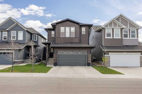 Photo of 10 Evansfield Green NW, Calgary, AB T3P 1J9 (MLS # A2313618)