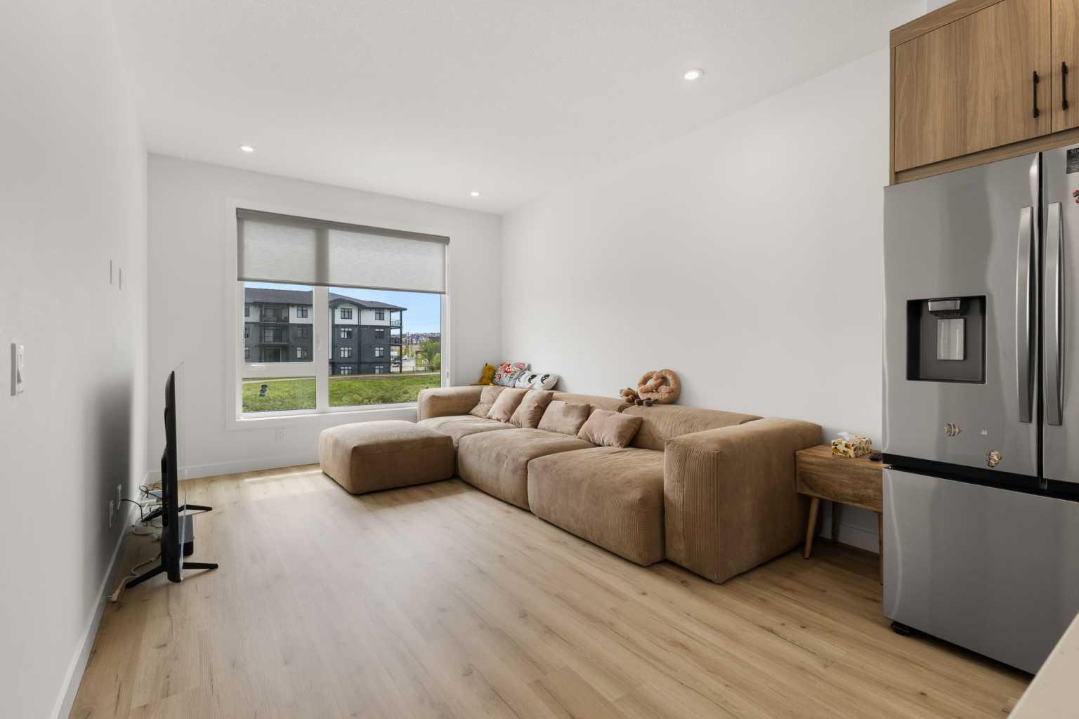 85 sage hill Heights NW 327