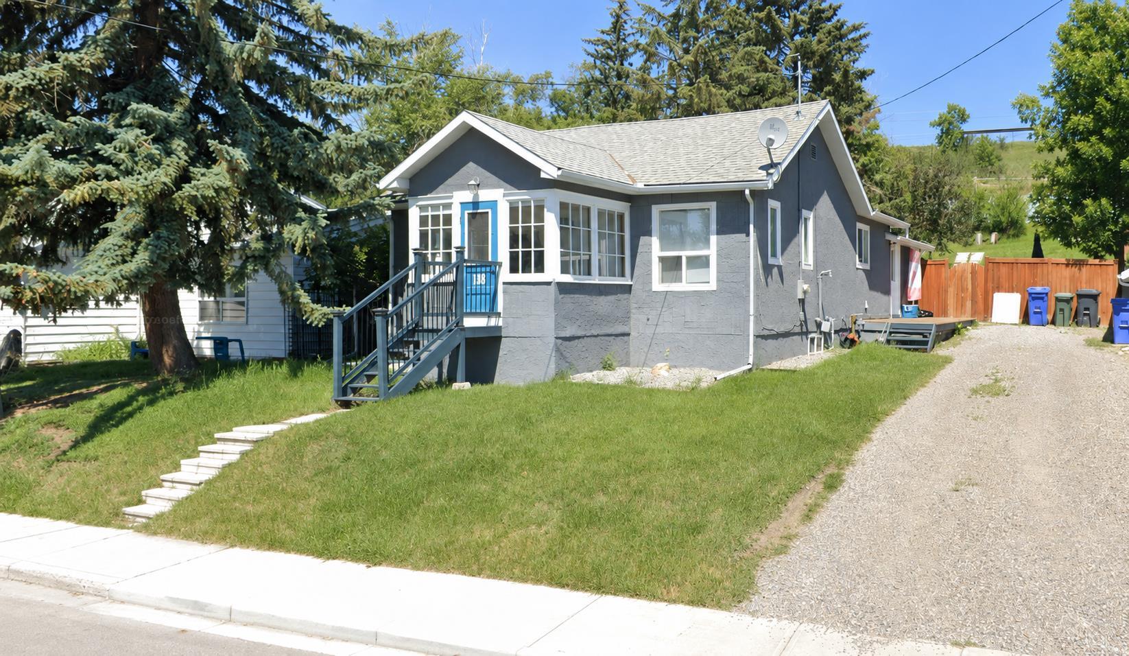 18 Maple Street