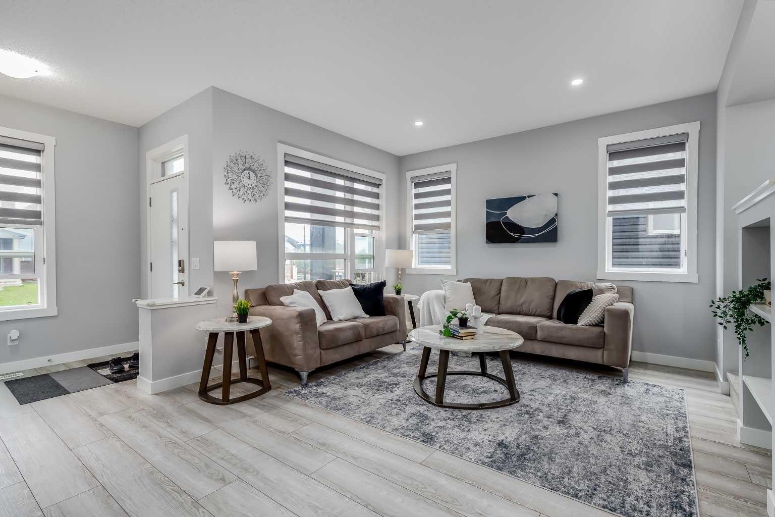 1037 Chinook Gate Heath SW